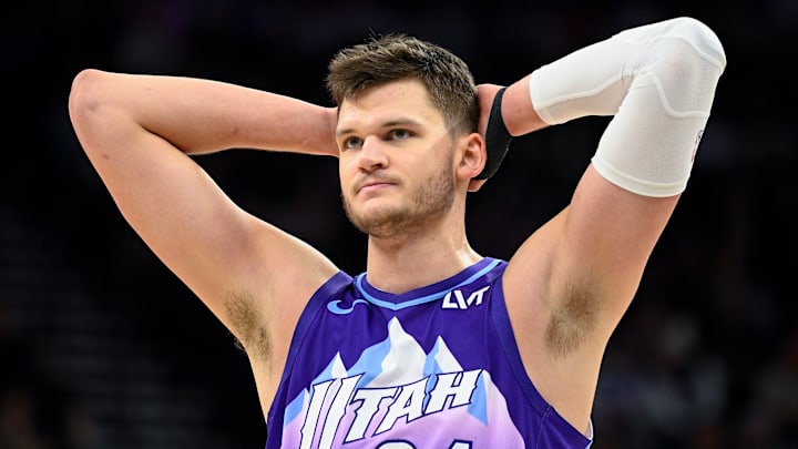 Philadelphia 76ers v Utah Jazz