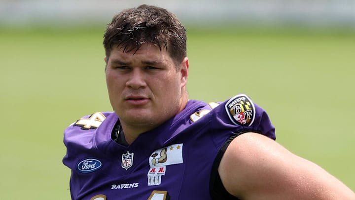 Baltimore Ravens center Tyler Linderbaum 