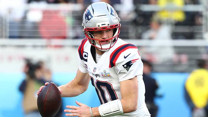 Feb 8, 2026; Santa Clara, CA, USA; New England Patriots quarterback Drake Maye (10) looks to pass against the Seattle Seahawks during the second quarter in Super Bowl LX at Levi's Stadium. Mandatory Credit: Mark J. Rebilas-Imagn Images