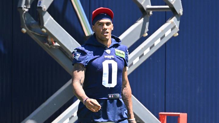 Jun 9, 2026; Foxborough, MA, USA; New England Patriots cornerback Christian Gonzalez (0) arrives at the practice field for minicamp at Gillette Stadium. Mandatory Credit: Eric Canha-Imagn Images Jun 9, 2026; Foxborough, MA, USA; New England Patriots cornerback Christian Gonzalez (0) arrives at the practice field for minicamp at Gillette Stadium. Mandatory Credit: Eric Canha-Imagn Images