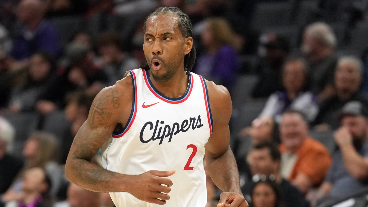 Turbulent Kawhi Leonard saga takes center stage early in Raptor season schedule