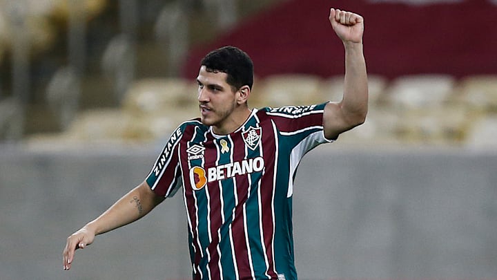 El defensa brasileño del Fluminense, 'Nino', suena para reforzar a Tigres.