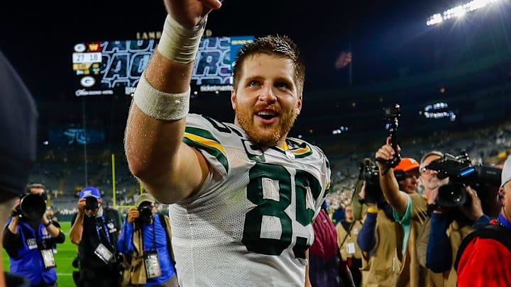 Green Bay Packers tight end Tucker Kraft (85) points to the crowd as he walks off the field after defeating the Washington Commanders on Thursday, September 11, 2025, at Lambeau Field in Green Bay, Wis. The Packers won the game, 27-18.
Tork Mason/USA TODAY NETWORK-Wisconsin