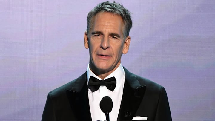 Jan 27, 2019; Los Angeles, CA, USA; Scott Bakula presents the    In Memoriam    segment at the 25th Annual Screen Actors Guild Awards at the Shrine Auditorium. Mandatory Credit: Robert Hanashiro-USA TODAY NETWORK