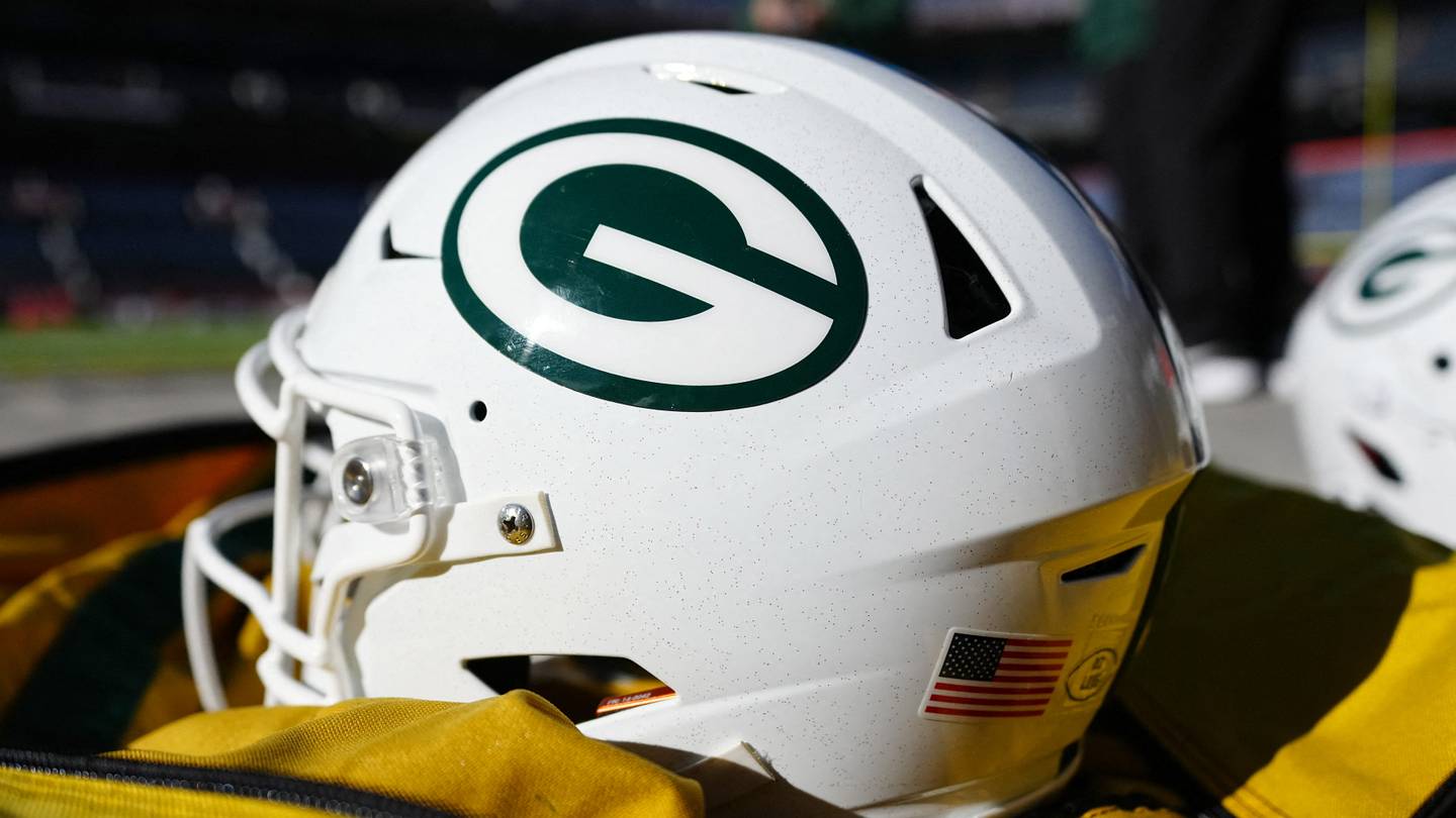 Best Green Bay Packers player to wear No. 38 left as league's all-time passing leader