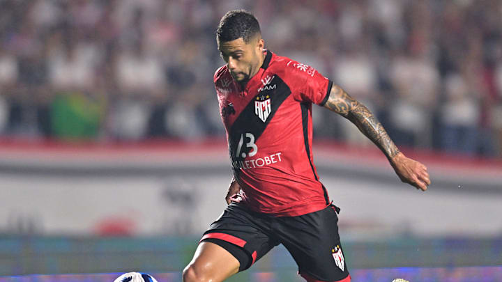 Wellington Rato nasceu no Rio de Janeiro e tem 30 anos Wellington Rato nasceu no Rio de Janeiro e tem 30 anos