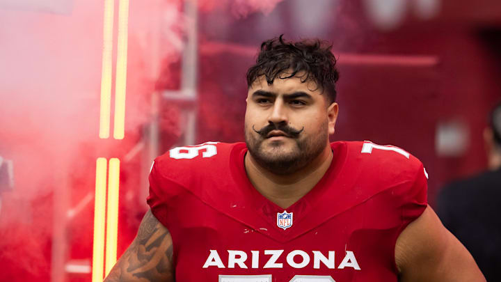 Sep 29, 2024; Glendale, Arizona, USA; Arizona Cardinals guard Will Hernandez (76) against the Washington Commanders at State Farm Stadium. Mandatory Credit: Mark J. Rebilas-Imagn Images Sep 29, 2024; Glendale, Arizona, USA; Arizona Cardinals guard Will Hernandez (76) against the Washington Commanders at State Farm Stadium. Mandatory Credit: Mark J. Rebilas-Imagn Images