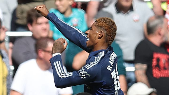 Marcus Rashford gave Manchester United the 2–0 lead against Southampton. Marcus Rashford gave Manchester United the 2–0 lead against Southampton.