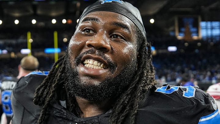 Detroit Lions defensive tackle Alim McNeill (54).
