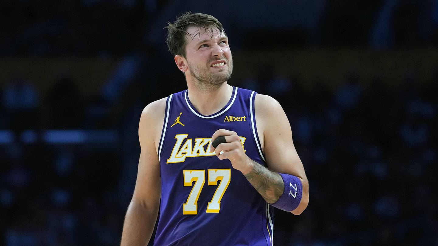 3 Biggest Takeaways From Lakers' First Loss of Season Against Trail Blazers