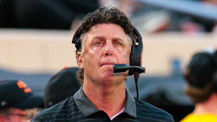 One publication believes former Ohio State Buckeyes defensive coordinator Jim Knowles can be a fit for the OK State Cowboys