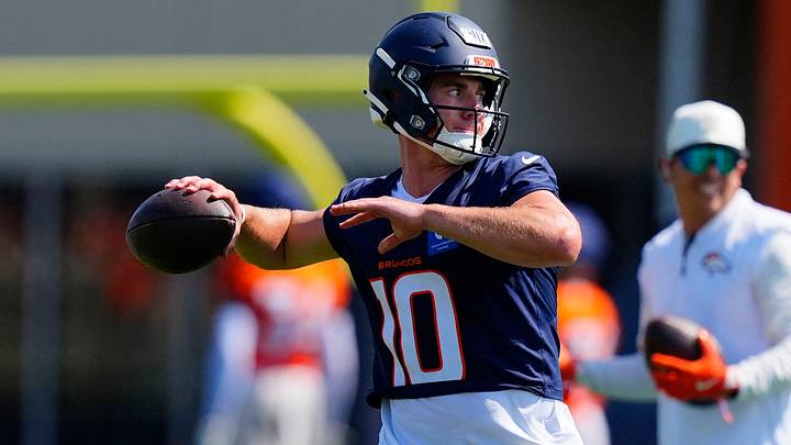 Jul 31, 2026; Englewood, CO, USA; Denver Broncos quarterback Bo Nix (10) prepares to pass the ball during training camp at Broncos Park. Jul 31, 2026; Englewood, CO, USA; Denver Broncos quarterback Bo Nix (10) prepares to pass the ball during training camp at Broncos Park.