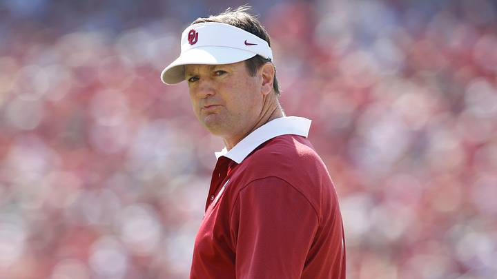 Oklahoma Sooners head coach Bob Stoops on the sidelines during the game against the Texas Longhorns during the Red River rivalry at Cotton Bowl Stadium. Oklahoma Sooners head coach Bob Stoops on the sidelines during the game against the Texas Longhorns during the Red River rivalry at Cotton Bowl Stadium.