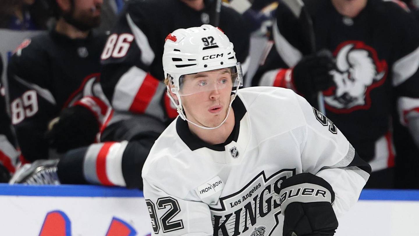 Predicting who the LA Kings sign next after Martin Chromiak