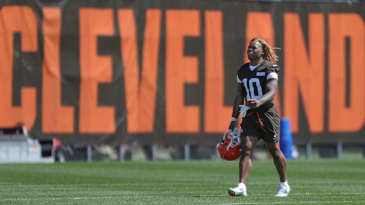 Cleveland Browns running back Quinshon Judkins (10) walks off the field after the first day of NFL rookie minicamp at the Cleveland Browns training facility on Friday, May 9, 2025, in Berea, Ohio.