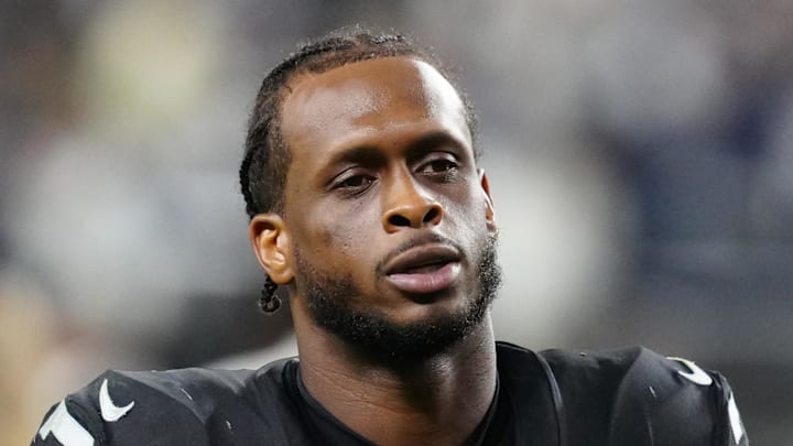 Nov 17, 2025; Paradise, Nevada, USA; Las Vegas Raiders quarterback Geno Smith (7) after the game against the Dallas Cowboys at Allegiant Stadium. Mandatory Credit: Stephen R. Sylvanie-Imagn Images Nov 17, 2025; Paradise, Nevada, USA; Las Vegas Raiders quarterback Geno Smith (7) after the game against the Dallas Cowboys at Allegiant Stadium. Mandatory Credit: Stephen R. Sylvanie-Imagn Images