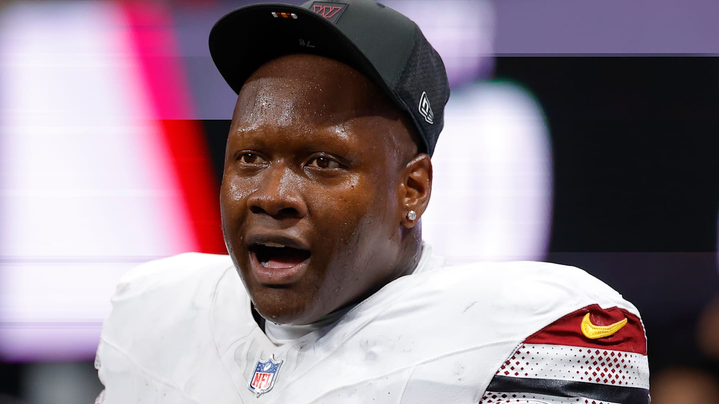 Laremy Tunsil just sent the Commanders a message they can't dodge