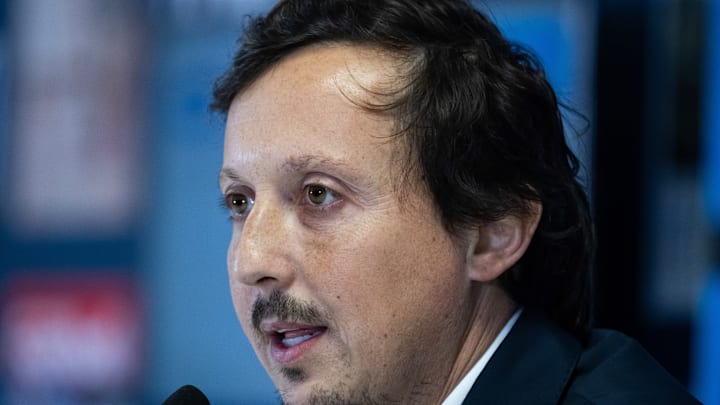 Pablo Longoria risque plusieurs matchs de suspension. Pablo Longoria risque plusieurs matchs de suspension.