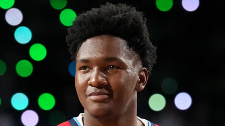 Feb 13, 2026; Inglewood, California, USA; Team Vince frontcourt Derik Queen (22) of the New Orleans Pelicans looks on during an NBA All Star Rising Stars championship game at Intuit Dome. Mandatory Credit: Kirby Lee-Imagn Images