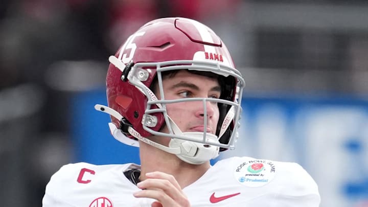 Alabama Crimson Tide quarterback Ty Simpson