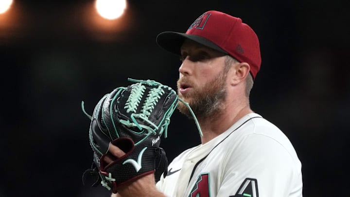 Arizona Diamondbacks right-hander Merrill Kelly (29) pitches against the San Diego Padres at Chase Field.