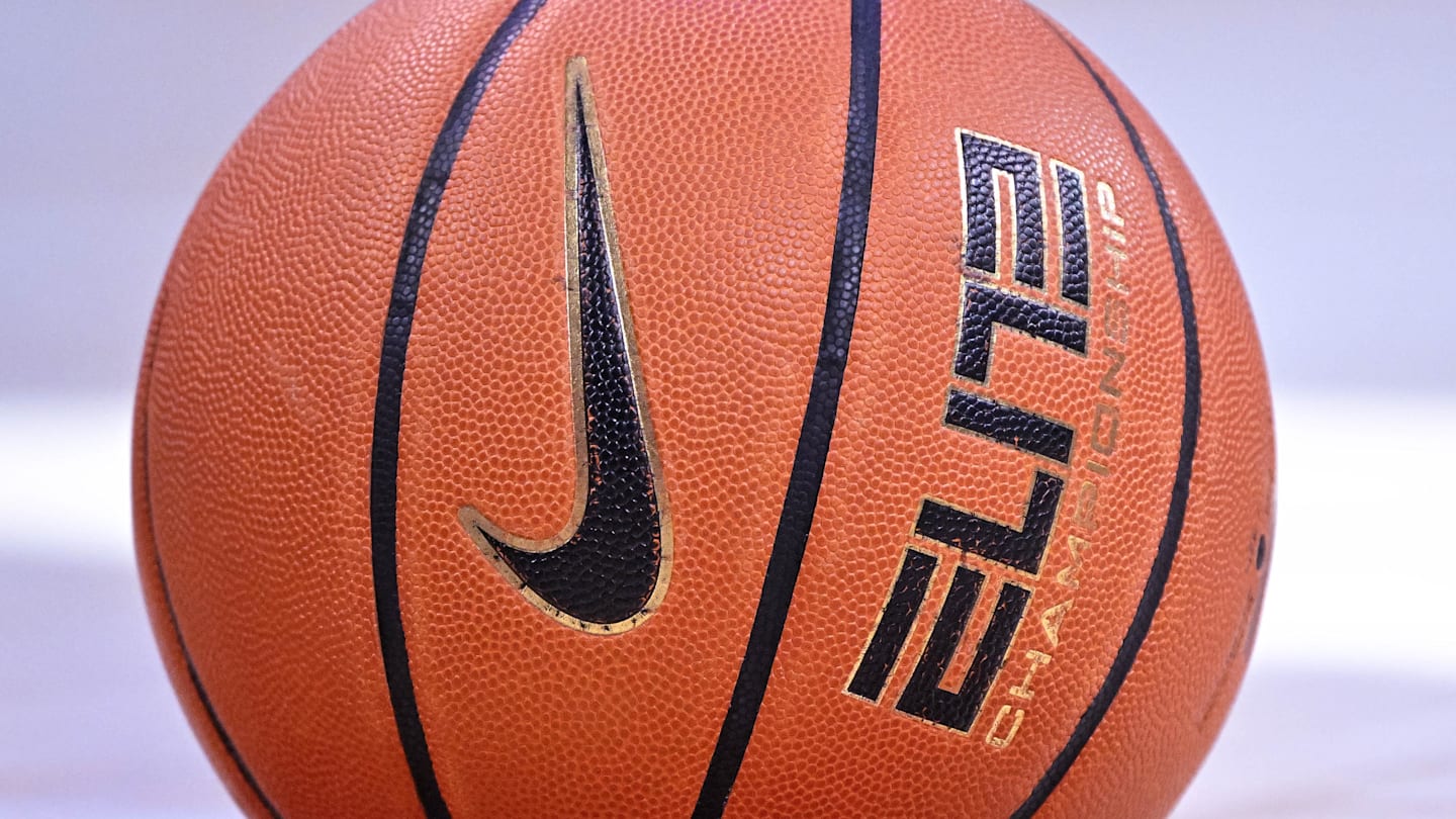 Arizona Commit Dominates in Nike Hoop Summit