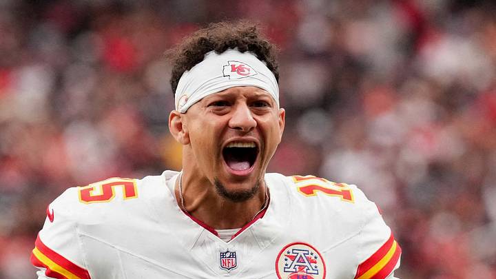 Kansas City Chiefs quarterback Patrick Mahomes (15)