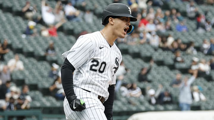 Chicago White Sox third baseman Miguel Vargas (20) rounds the bases after hitting a three-run home run against the Milwaukee Brewers at Rate Field. 
