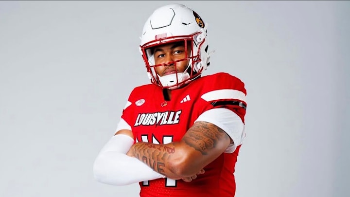 Louisville defensive tackle Selah Brown Louisville defensive tackle Selah Brown