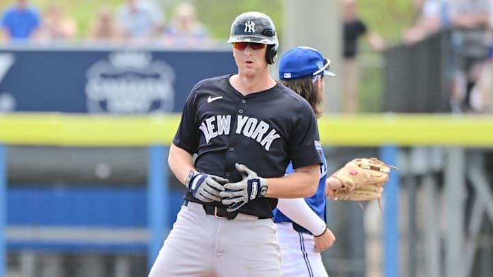 DJ LeMahieu comenzará la temporada en lista de lesionados