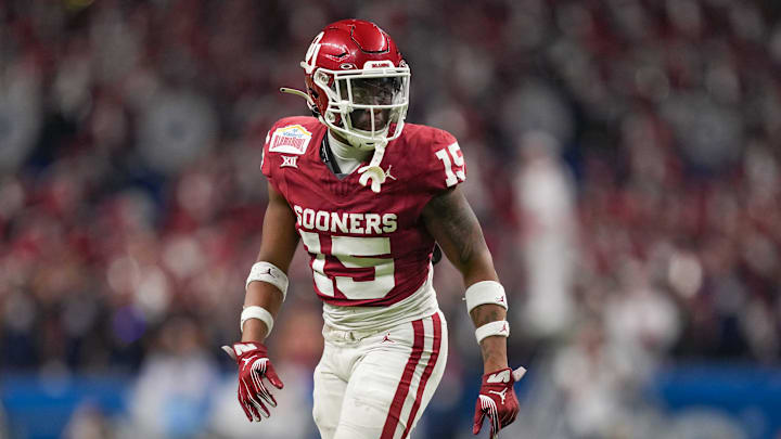 Oklahoma defensive back Kendel Dolby