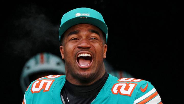 Miami Dolphins linebacker Tyrel Dodson