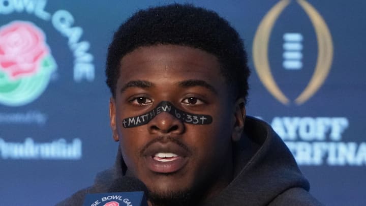 Alabama WR Germie Bernard speaks to reporters before the Rose Bowl Game.