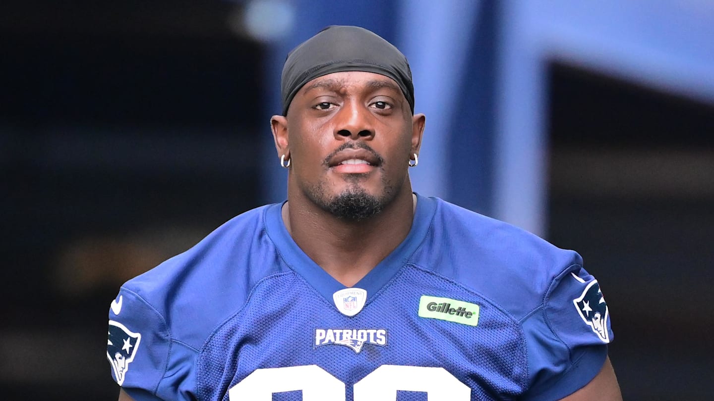 Giants Sign Sam Roberts for Defensive Line Depth