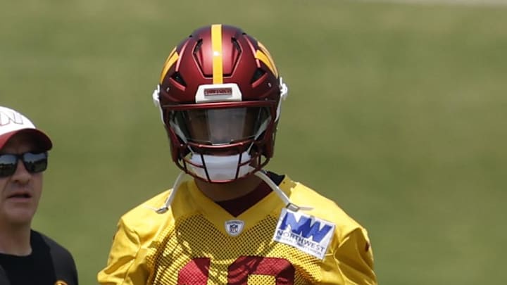 Washington Commanders wide receiver Deebo Samuel Sr. shakes hands with Commanders quarterback Marcus Mariota. Washington Commanders wide receiver Deebo Samuel Sr. shakes hands with Commanders quarterback Marcus Mariota.