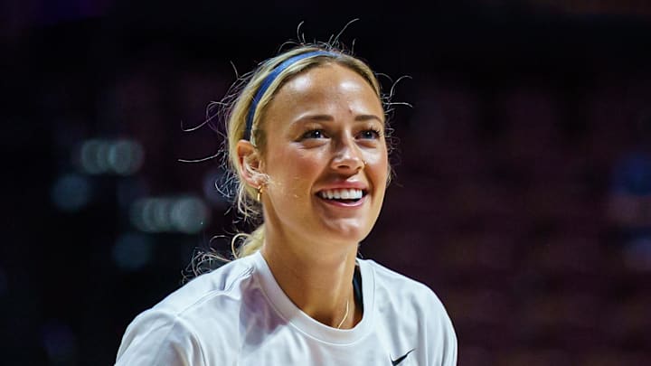 Indiana Fever guard Sophie Cunningham (8) warms up