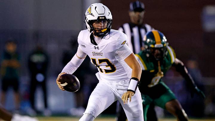 Towson Tigers quarterback Andrew Indorf (13) runs the ball during the second half against the Norfolk State Spartans