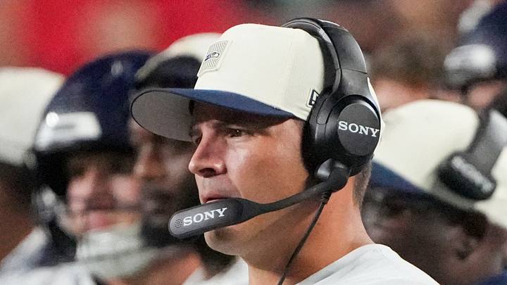Seattle Seahawks head coach Mike Macdonald watches play against the Kansas City Chiefs. Seattle Seahawks head coach Mike Macdonald watches play against the Kansas City Chiefs.