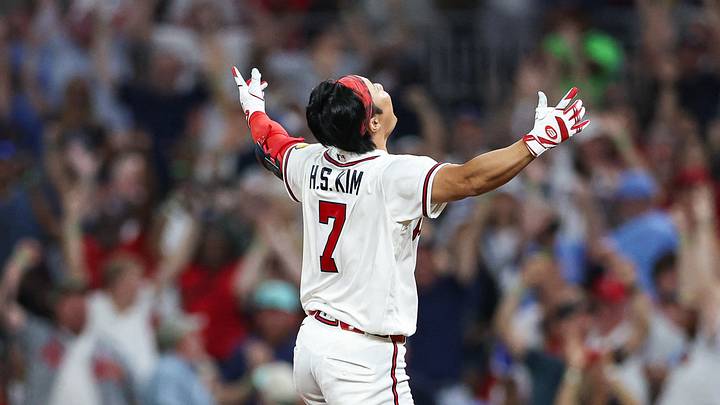 Aug 26, 2026; Cumberland, Georgia, USA; Braves shortstop Ha-Seong Kim (7) reacts after hitting a walk-off RBI single against the Los Angeles Dodgers in the ninth inning at Truist Park. Mandatory Credit: Colin Hubbard-Imagn Images Aug 26, 2026; Cumberland, Georgia, USA; Braves shortstop Ha-Seong Kim (7) reacts after hitting a walk-off RBI single against the Los Angeles Dodgers in the ninth inning at Truist Park. Mandatory Credit: Colin Hubbard-Imagn Images