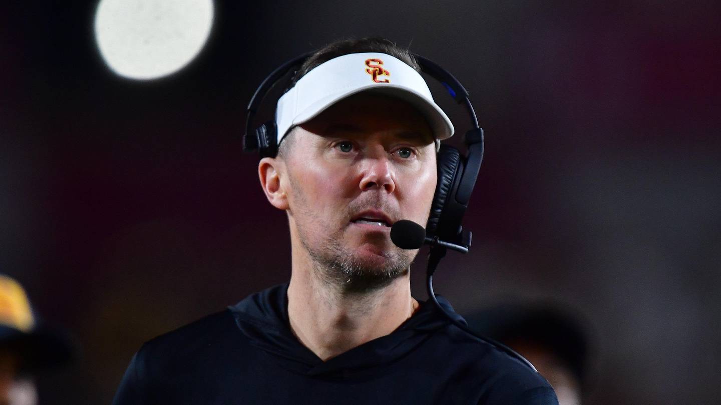 Joel Klatt Makes Strong Statement With the USC Trojans in His Top 25 Rankings