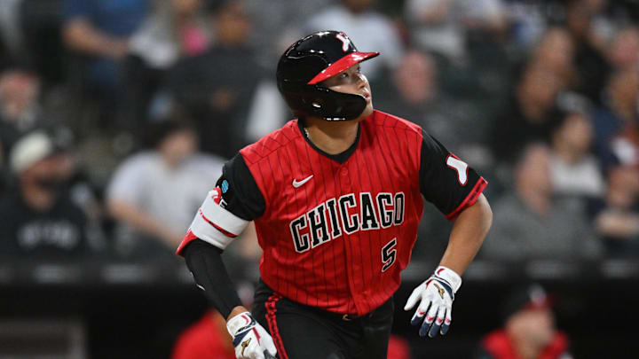 Apr 24, 2026; Chicago, Illinois, USA; Chicago White Sox first baseman Munetaka Murakami (5) watches his home run against the Washington Nationals during the fourth inning at Rate Field. Mandatory Credit: Patrick Gorski-Imagn Images
