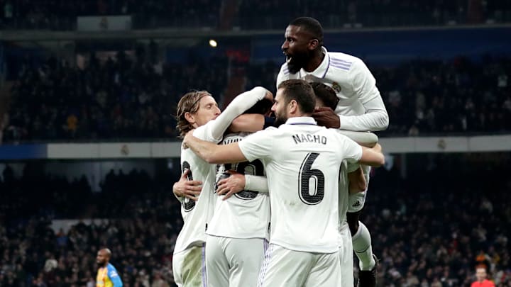 Diferença dos Blancos para o Barcelona agora é de cinco pontos Diferença dos Blancos para o Barcelona agora é de cinco pontos