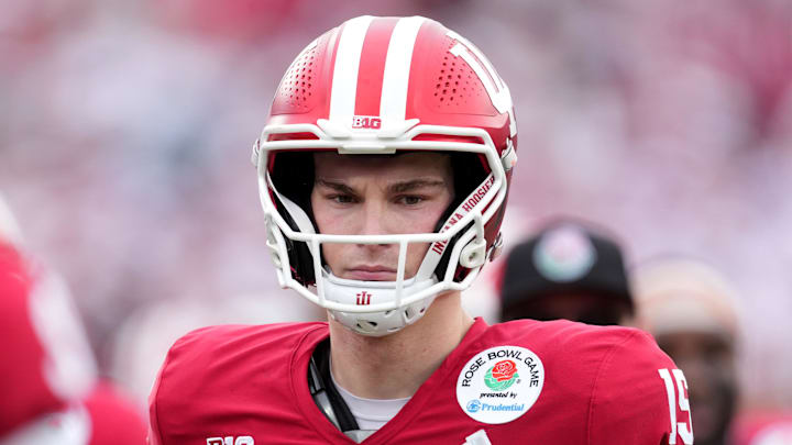 Jan 1, 2026; Pasadena, CA, USA; Indiana Hoosiers quarterback Fernando Mendoza (15) warms up before the 2026 Rose Bowl and quarterfinal game of the College Football Playoff against the Alabama Crimson Tide at Rose Bowl Stadium. Mandatory Credit: Kirby Lee-Imagn Images