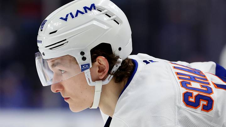 Mar 31, 2026; Buffalo, New York, USA; New York Islanders defenseman Matthew Schaefer (48) waits for the face-off during the first period against the Buffalo Sabres at KeyBank Center. Mandatory Credit: Timothy T. Ludwig-Imagn Images Mar 31, 2026; Buffalo, New York, USA; New York Islanders defenseman Matthew Schaefer (48) waits for the face-off during the first period against the Buffalo Sabres at KeyBank Center. Mandatory Credit: Timothy T. Ludwig-Imagn Images