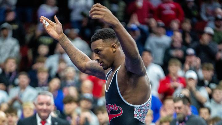 Former Fort Dodge (Iowa) wrestler Dreshaun Ross, who is headed to Oklahoma State, rebounded from a tech fall loss to top-ranked Coby Merrill, to take the final two matches of the best-of-three 125kg finals and win the U20 World Team Trials.