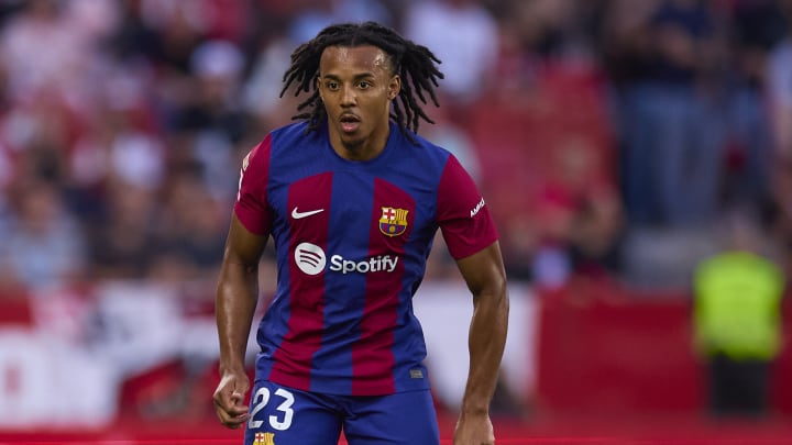 Jules Koundé, défenseur polyvalent du FC Barcelone.