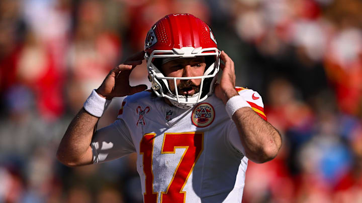 Dec 21, 2025; Nashville, Tennessee, USA;  Kansas City Chiefs quarterback Gardner Minshew (17) changes the play against the Tennessee Titans during the first half at Nissan Stadium. Mandatory Credit: Steve Roberts-Imagn Images