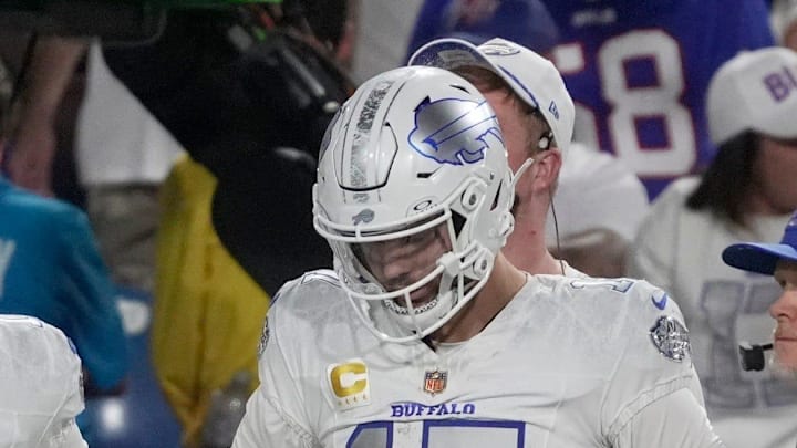 Buffalo Bills quarterback Mitchell Trubisky and Buffalo Bills quarterback Josh Allen react to the Patriots field goal