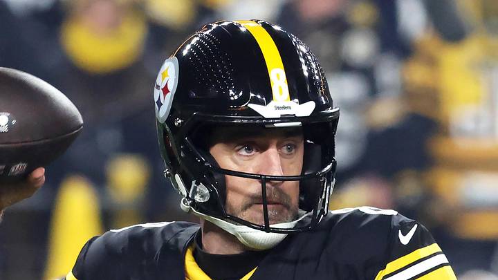 Pittsburgh Steelers quarterback Aaron Rodgers Pittsburgh Steelers quarterback Aaron Rodgers