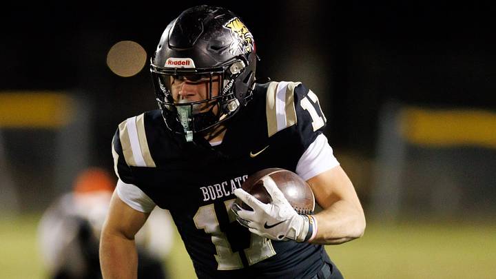Buchholz running back Ashton Norris (17), shown here during a Class 6A playoff game last November, rushed for more than 150 yards to lead the Bobcats past Lake Mary, 26-17, in a preseason Kickoff Classic game on Thursday night.